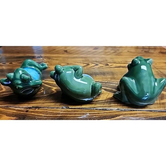 Frog Figures, Three Different. Collectible, Decorative. Pond, Garden, Planter - Picture 6 of 12